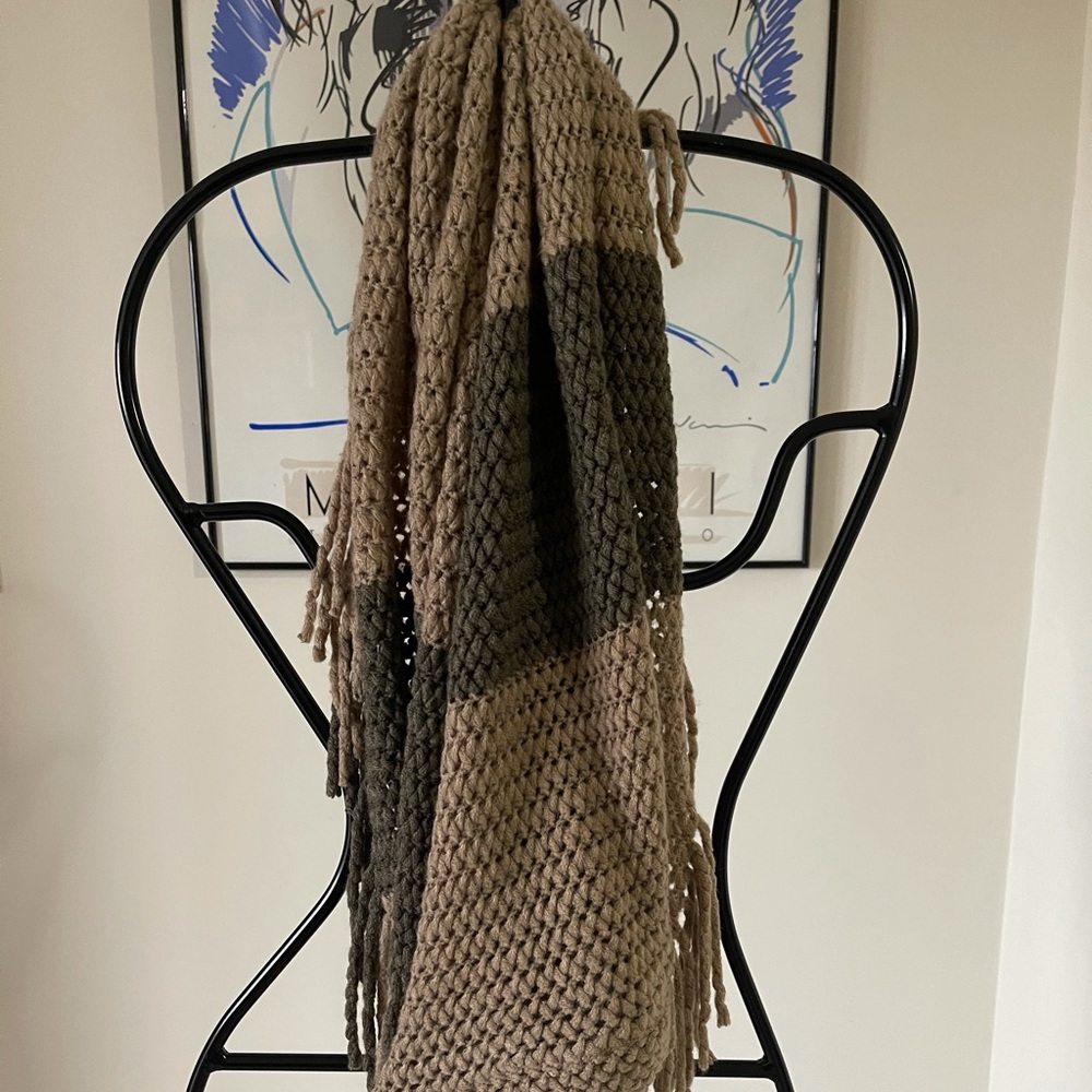 BKE Scarf